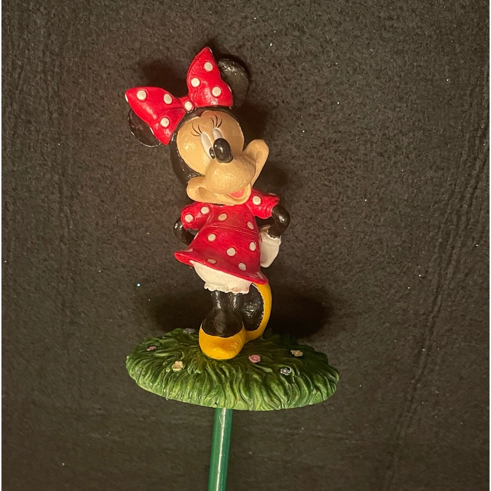 Disney Minnie Mouse garden Stone Resin Garden Stake